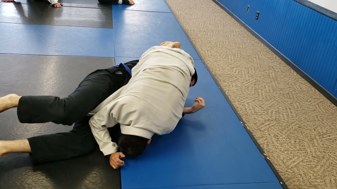 Guard Breaking - 7 - Rollover Armbar