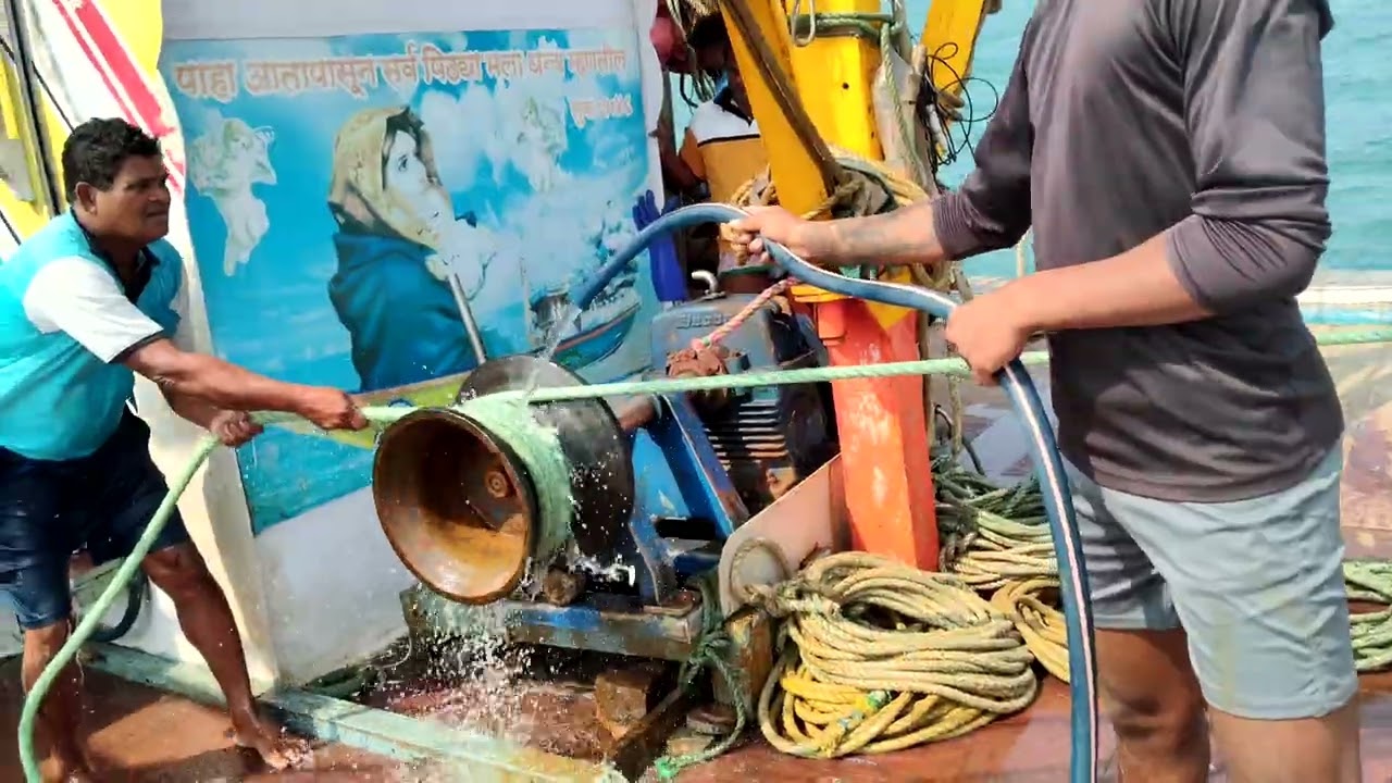 कोळी लोकांची कव माराची पदत  ( koli lokanchi kav marachi padat ) 🇮🇳