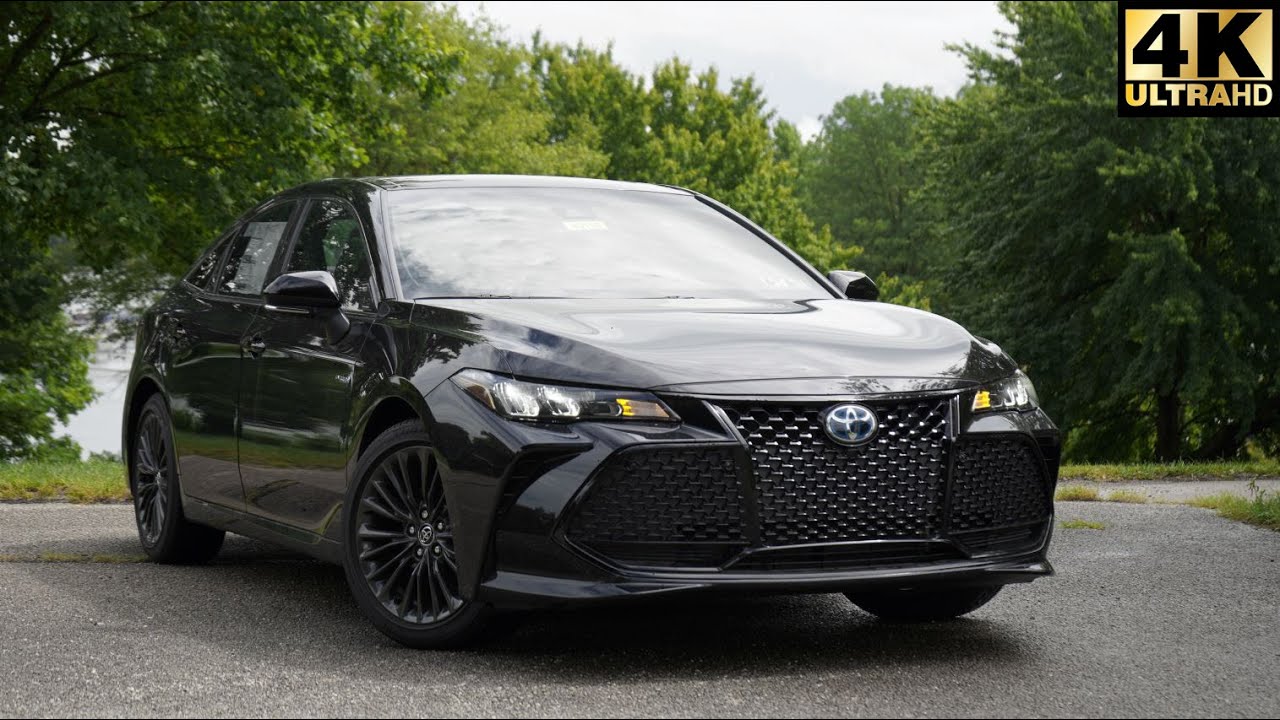 2020 Toyota Avalon Hybrid | A Large Fuel Efficient Sedan