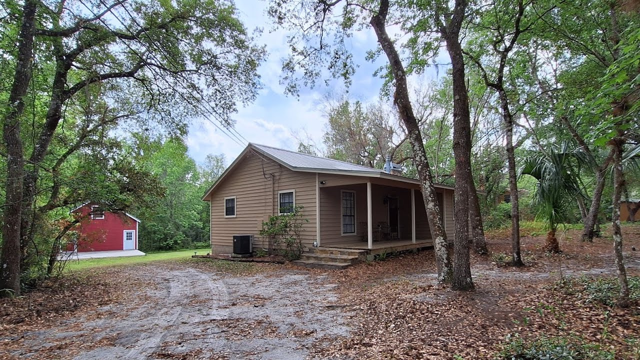 Se Vende Casa en el Campo de 3 Dormitorios 2 Baños con 4.81 Acres de Terreno en Orlando, Fl 32833