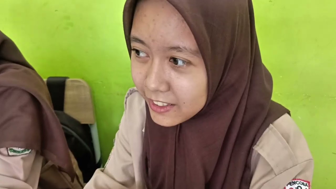 TUGAS INFORMATIKA TENTANG PENGGUNAAN AI.