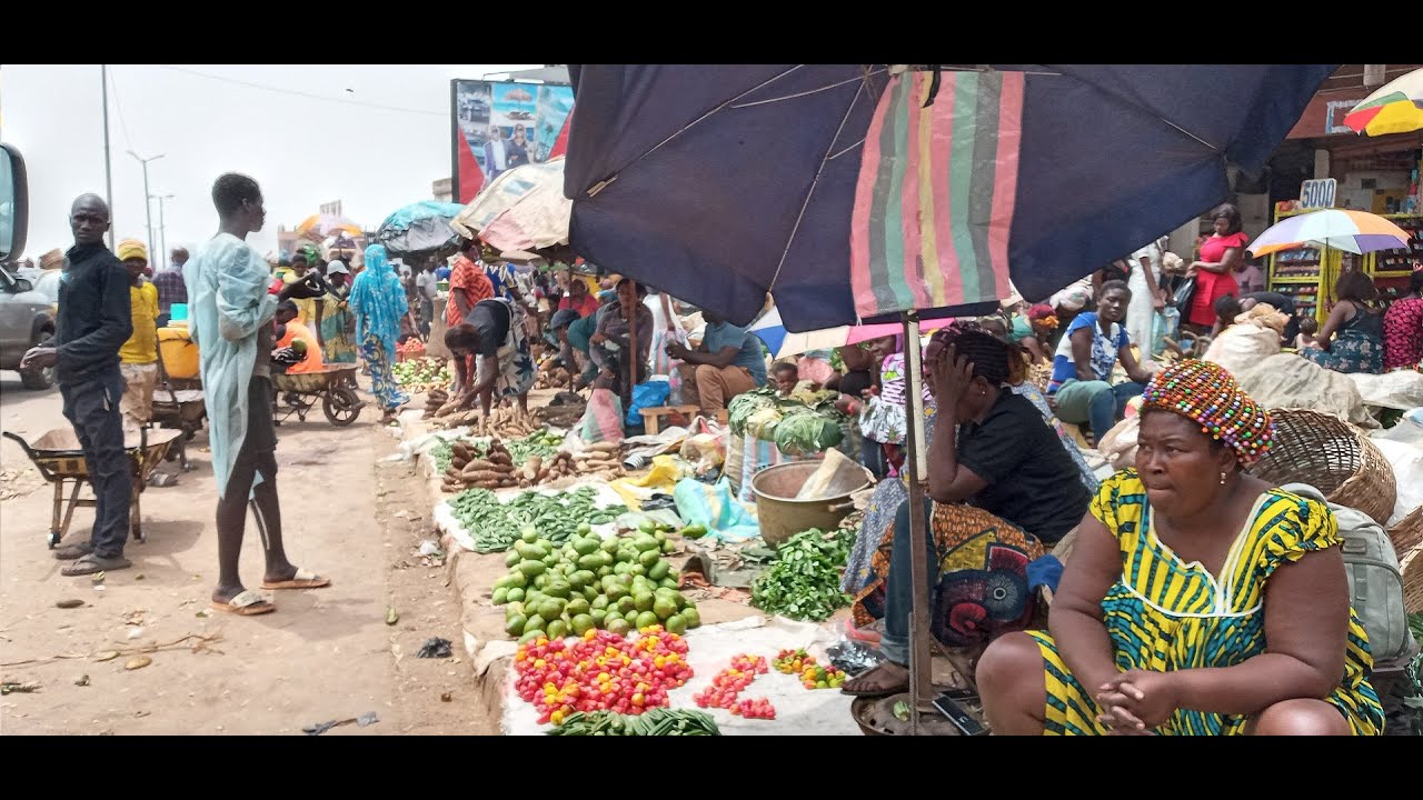 Balade immersive à Yaoundé : de Mokolo à Tsinga via Briqueterie | Street Walk Cameroun 🚶‍♂️