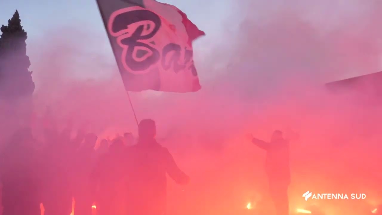 3 APRILE 2025 - BARI, LA CONTESTAZIONE DEGLI ULTRAS ALLA SOCIETA' E ALLA MULTIPROPRIETA'