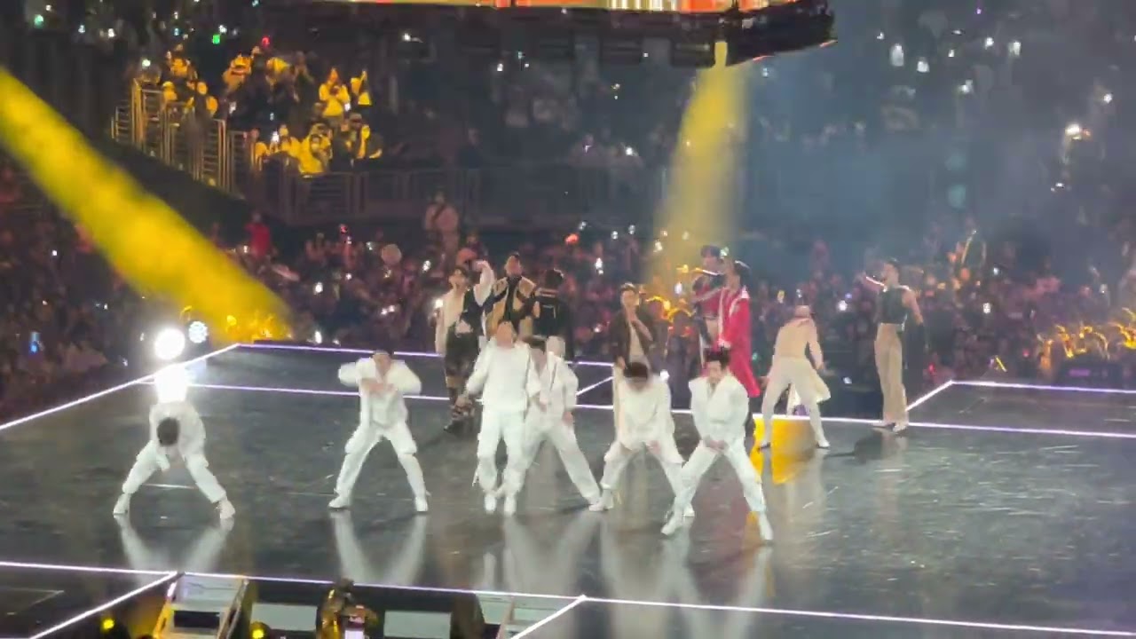 KCON LA 2022 Day 1 - ATEEZ - Rocky & The Real