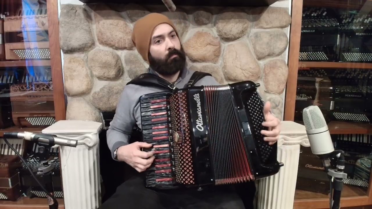 NEW Vampire Ottavianelli Cub III PIano Accordion LMMM 32 96 $4499