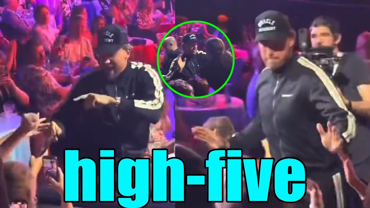 OMG! Travis Kelce high fives with Fans after spectacular performance at Big Slick 2025