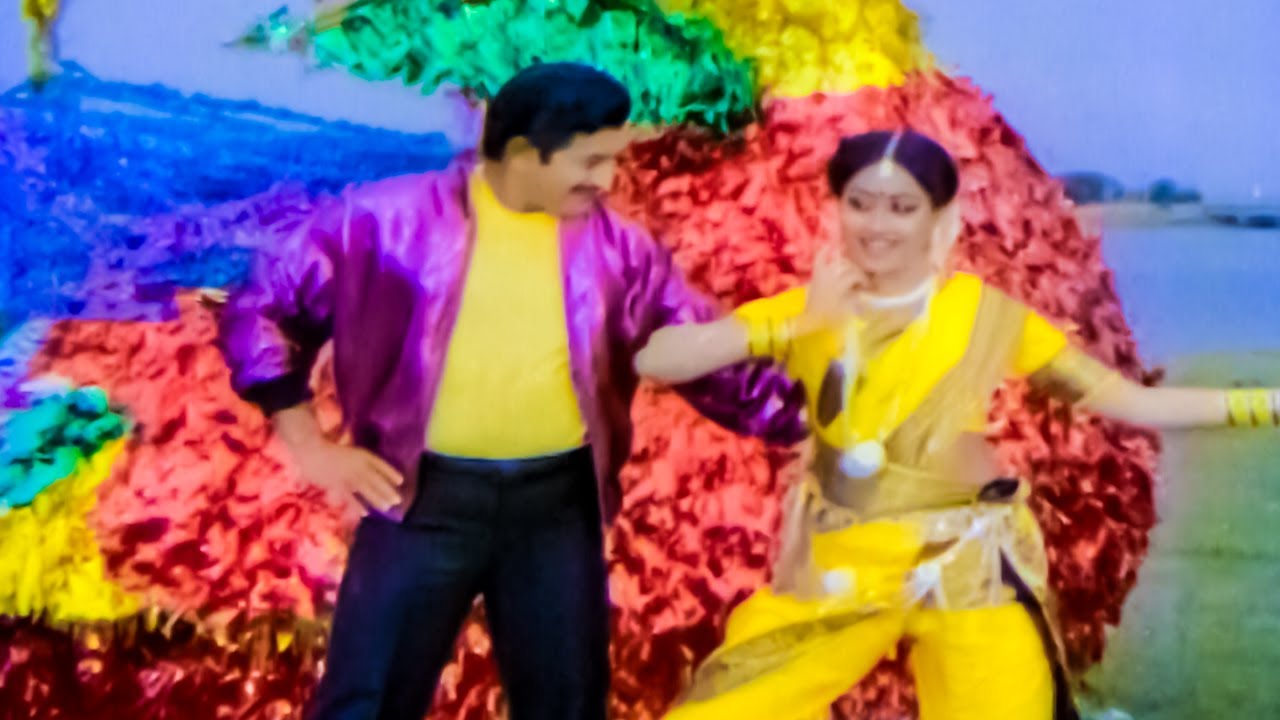 Krishna, Vijayashanthi Evergreen Superhit Video Song - Sardar Krishnama Naidu Movie Songs