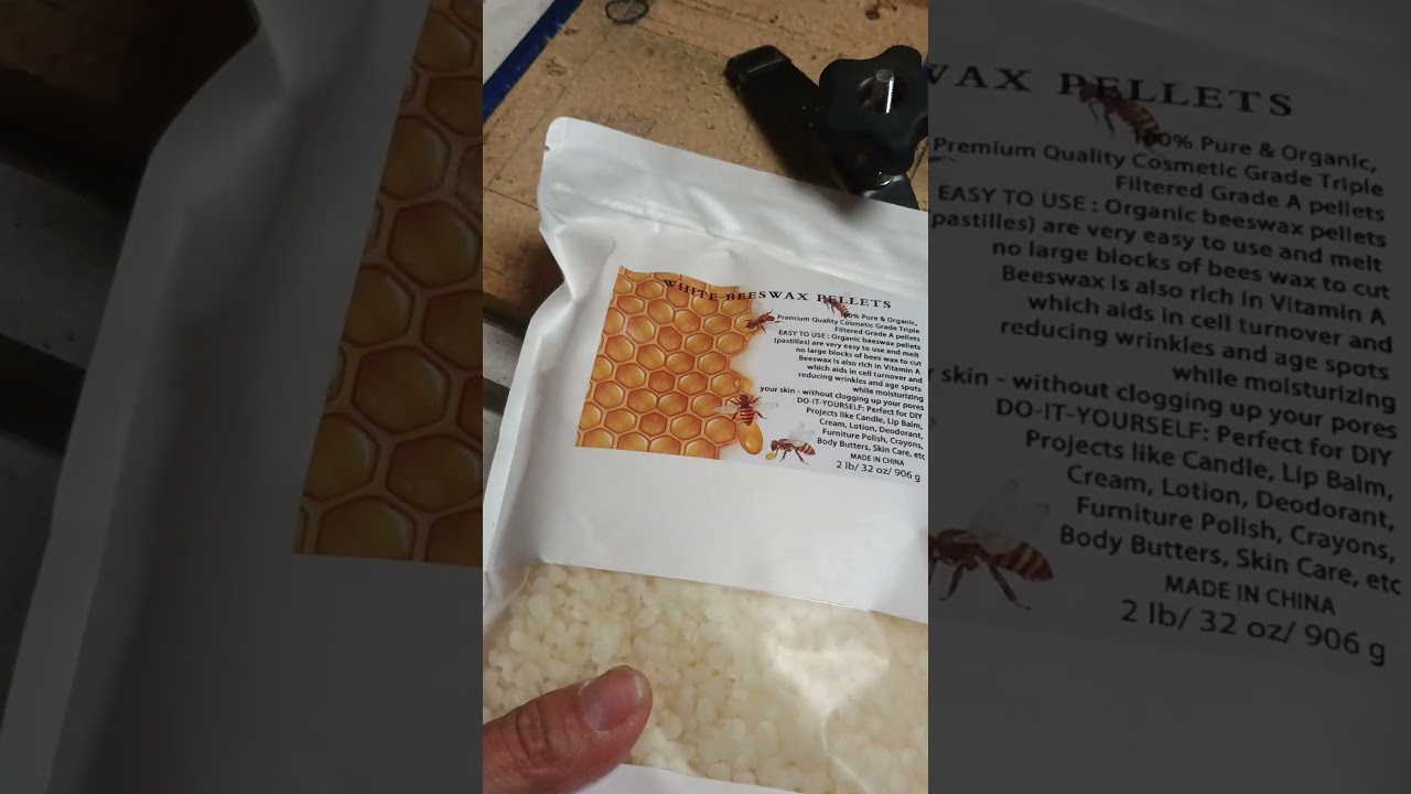 Carnauba wax and bee's Wax