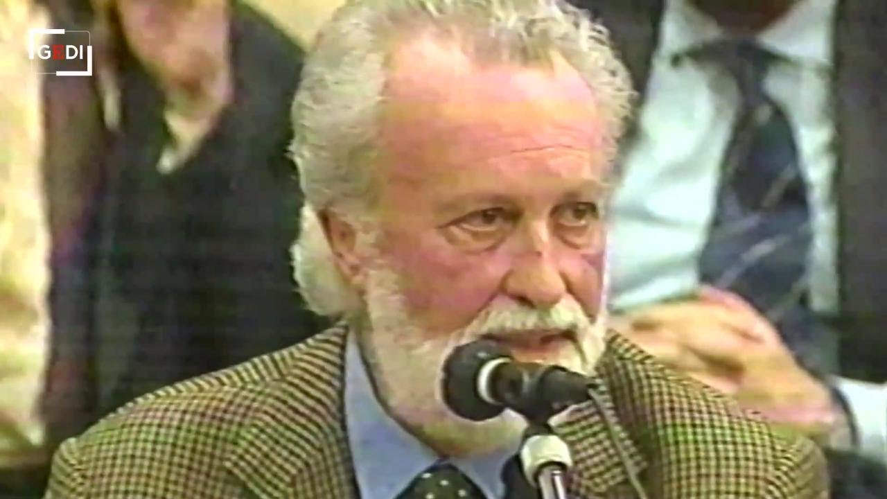 Il saluto di Eugenio Scalfari alla redazione di Repubblica dopo aver lasciato la direzione