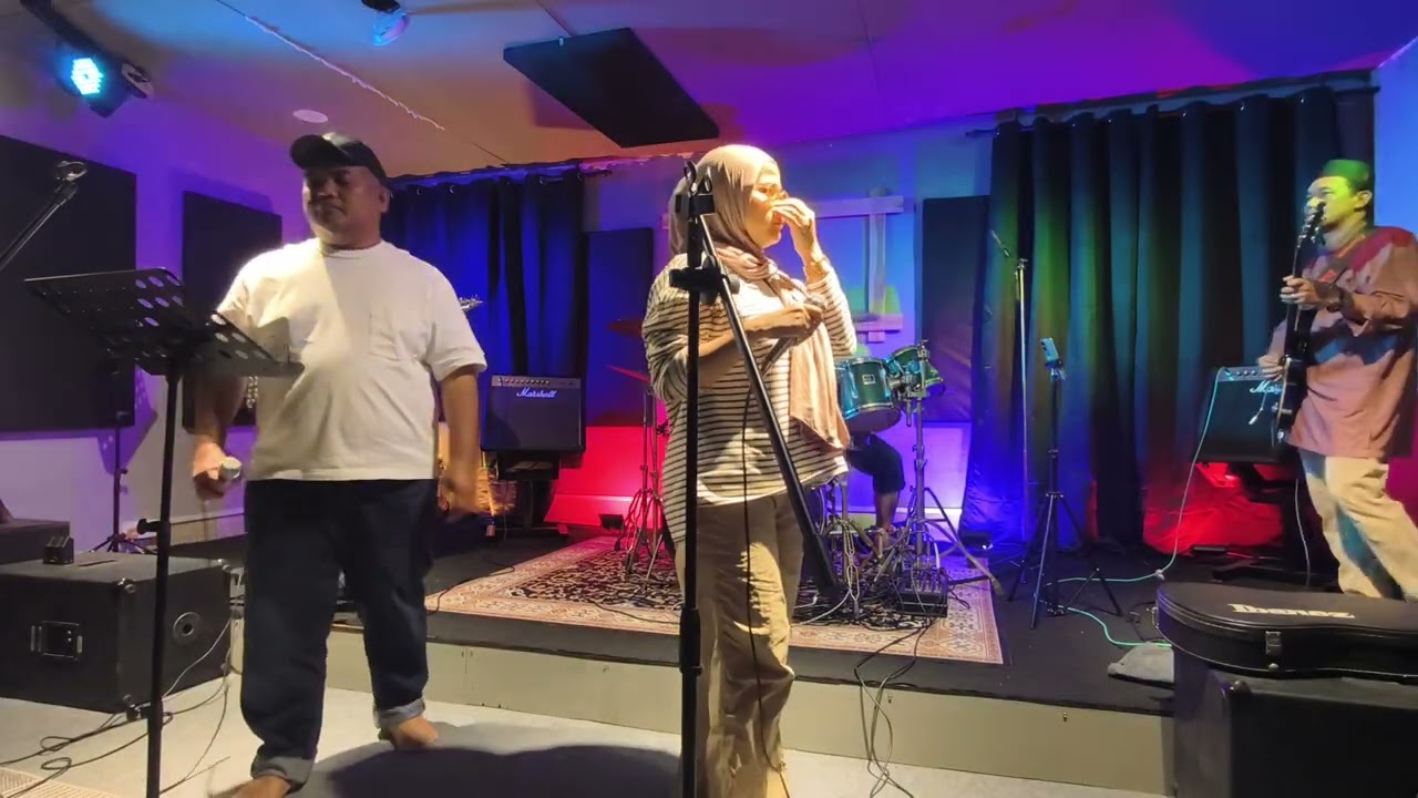 selamat hari raya - anuar zain & elina