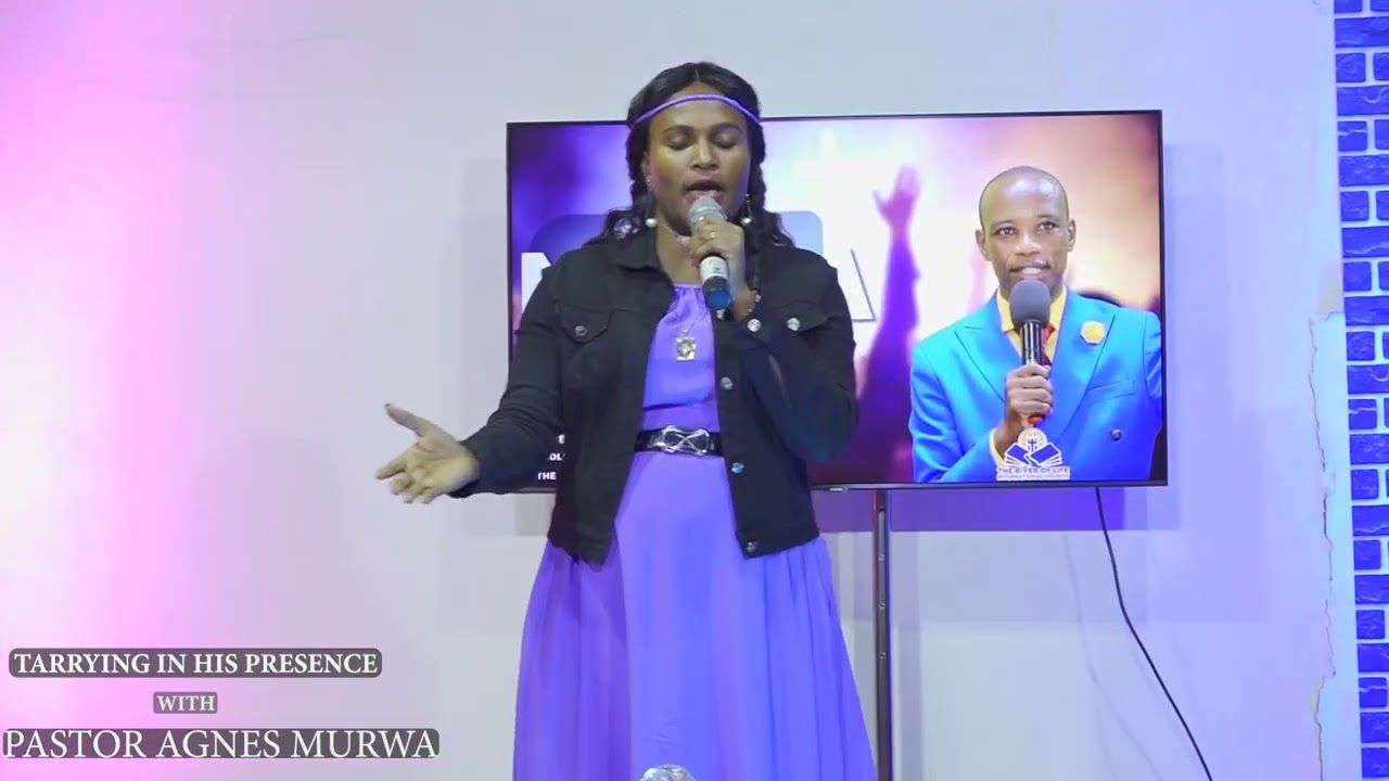 DEEP SOAKING WORSHIP WITH PASTOR AGNES MURWA
