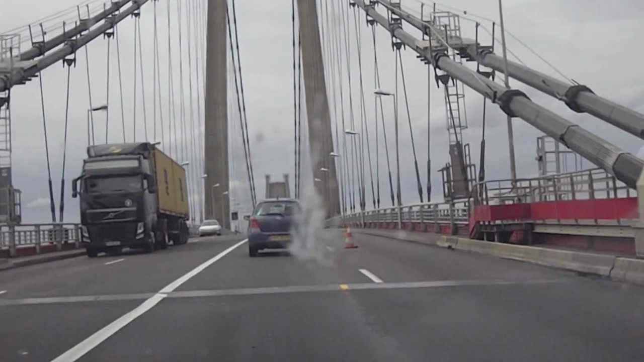 Taversée du pont de Tancarville (76).