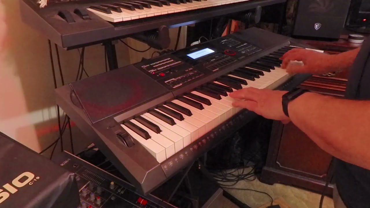Casio CT-X5000, I Got A Boo Boo. Too Much Snow Shoveling!