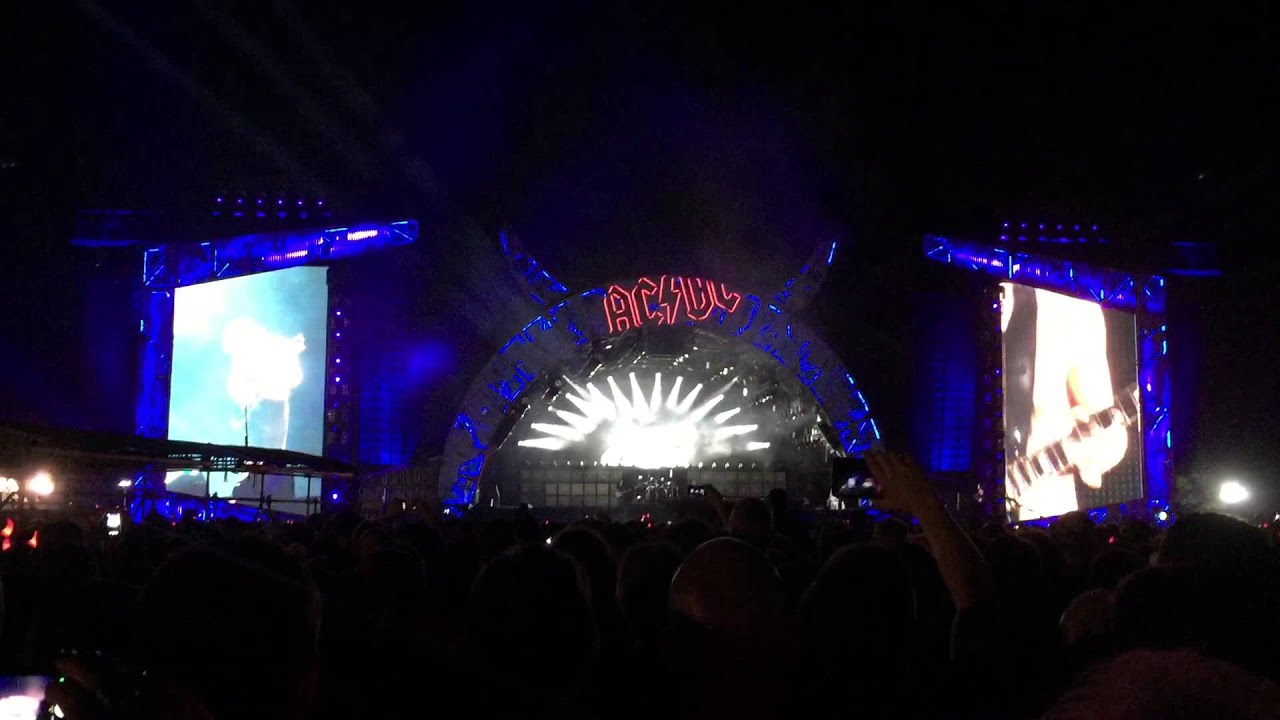 AC/DC live 2015 Dessel Belgium amazing guitar solo Angus Young Let there be rock