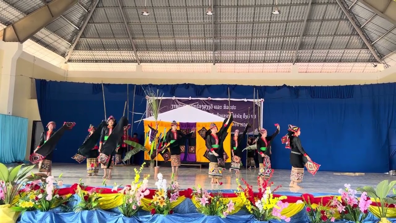 ບົດຟ້ອນ ໂຮງຮຽນ ມສ ຜາເມືອງ
