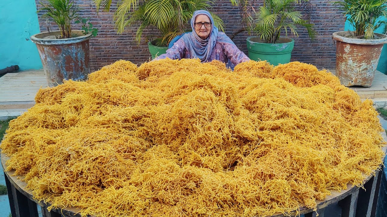 ALOO BHUJIA In Bulk Quantity | Aloo Sev Recipe | Indian Namkeen Recipe | Veg Village Food