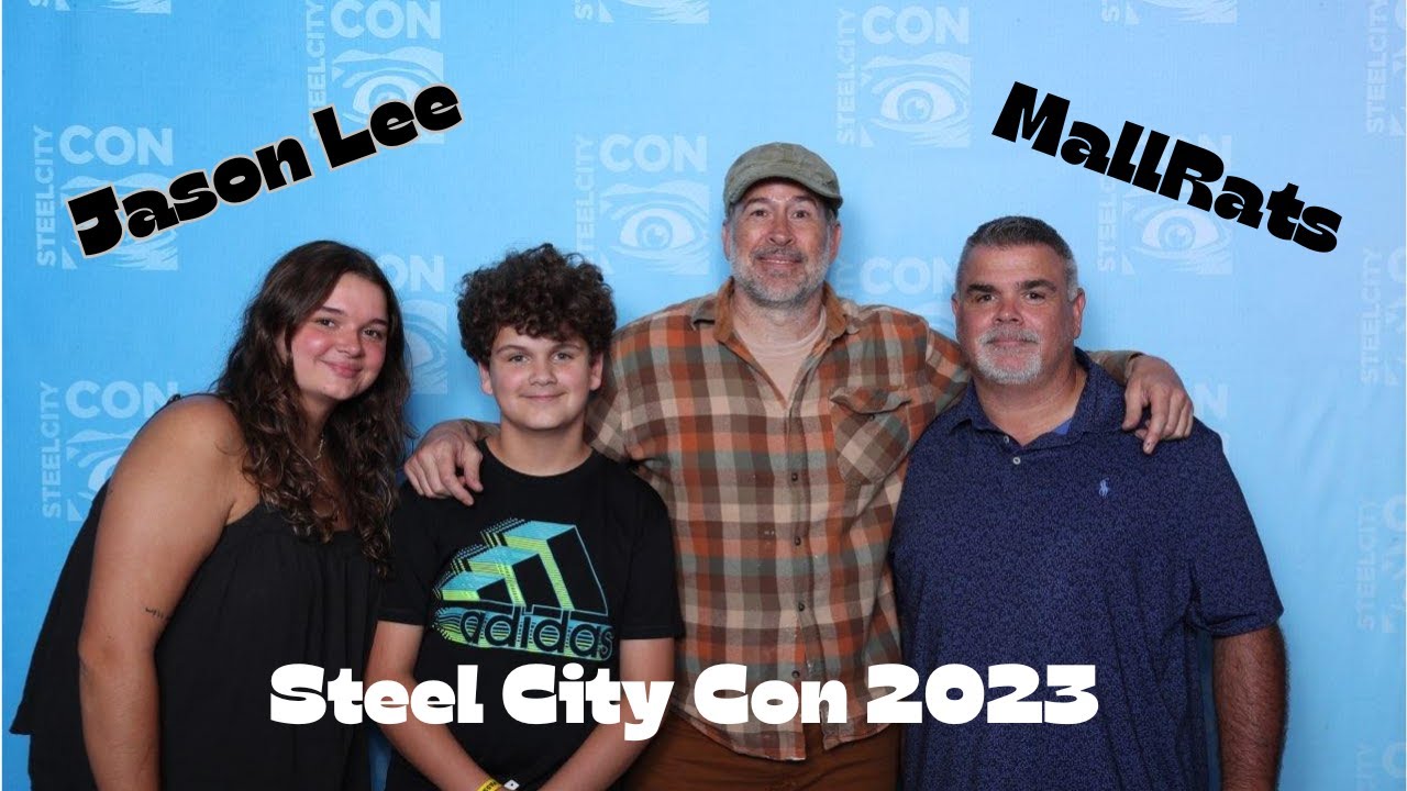 Jason Lee Signing autographs At Steel City Con 2023