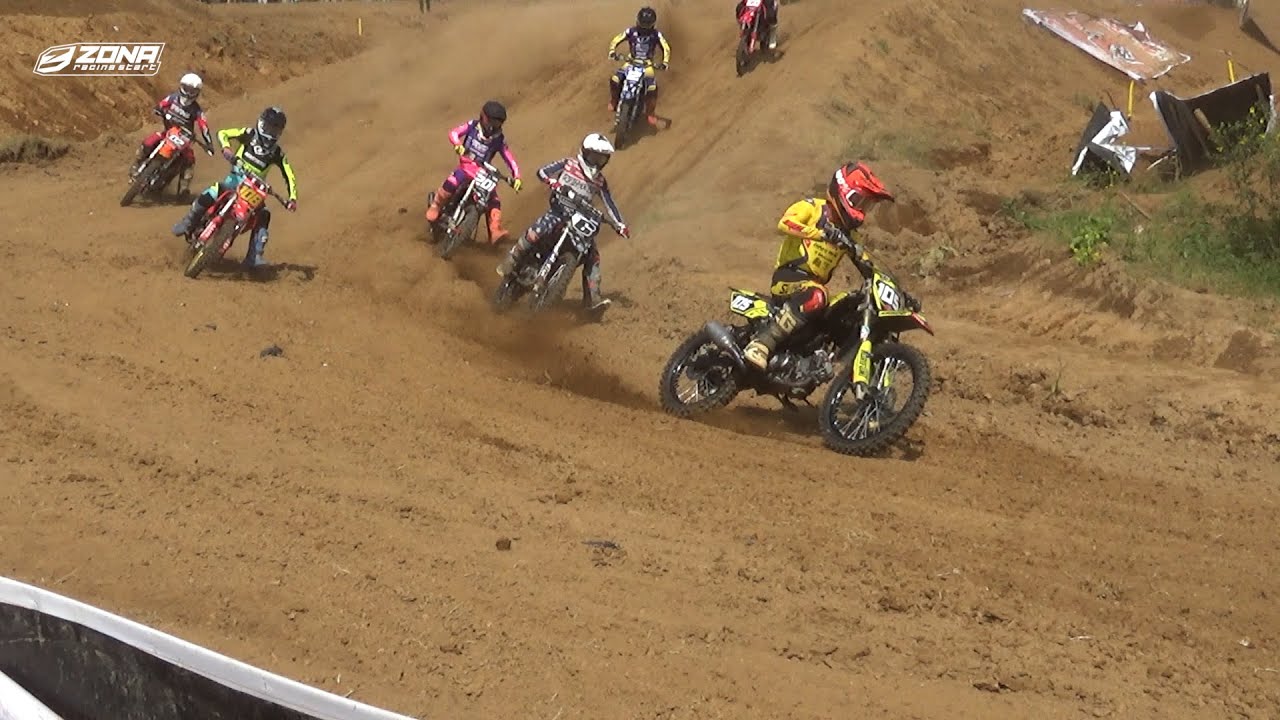 Dua Pembalap Mengalami  Trouble Moto 2 Bebek Modif Open | Kejurnas Motocross Put 4