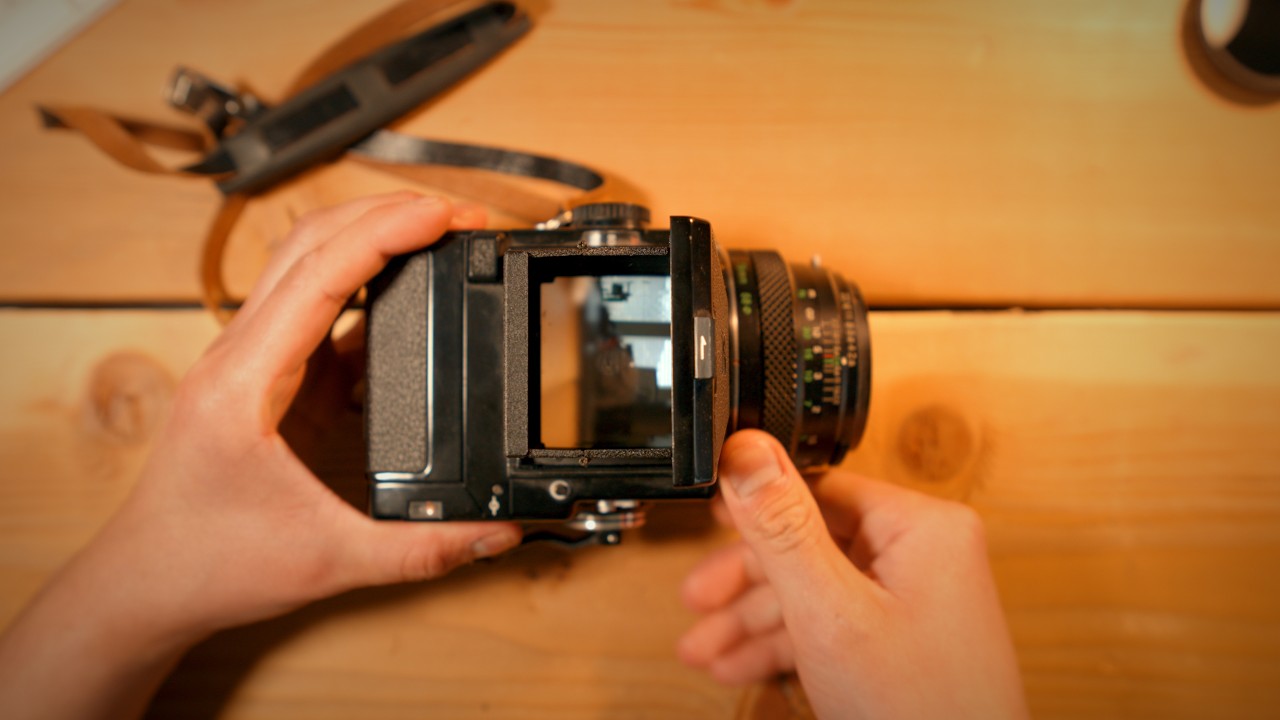 Тест фотосъемки на винтажную пленку 120 с помощью Zenza Bronica ETRC