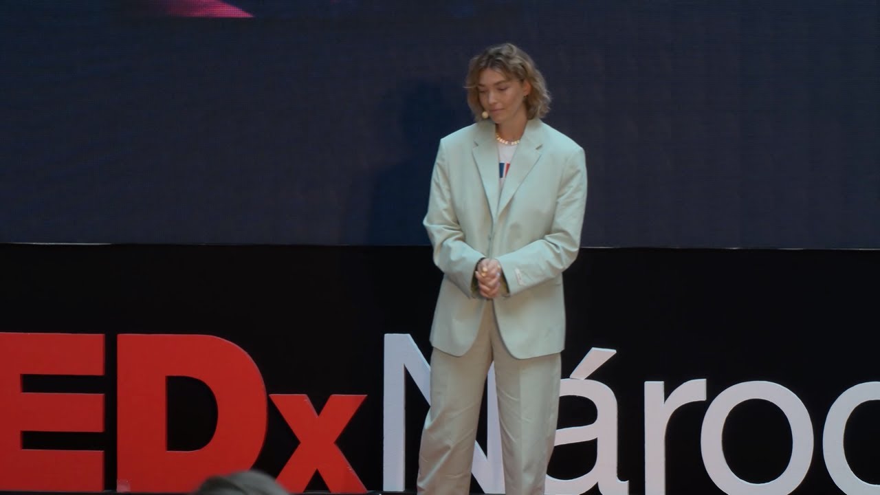 Turning fashion into a climate solution | Arizona Muse | TEDxN&aacute;rodn&iacute;