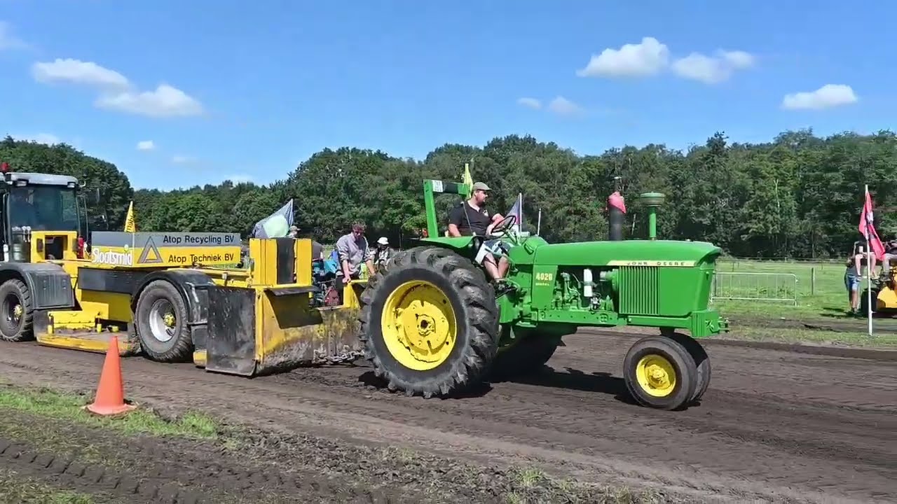 Int. Historisch Festival Panningen 2024 zondag/sunday Tractorshow Part 3