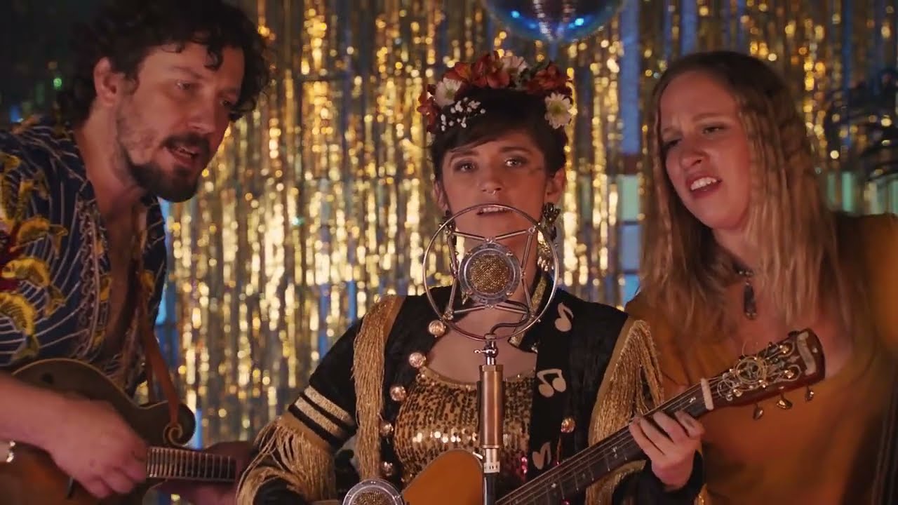 Sierra Ferrell - Walkin' Down the Line (Bob Dylan)