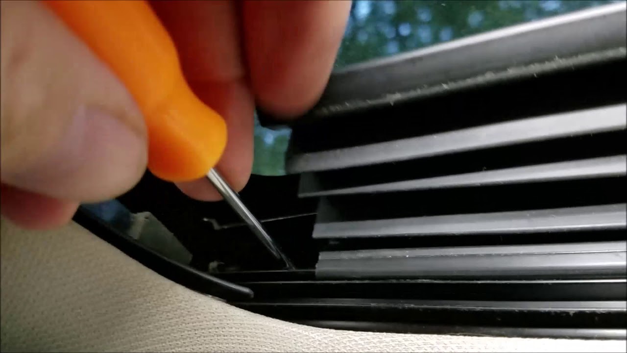 Ford Fusion 2010 Sunroof Fix for Sealing