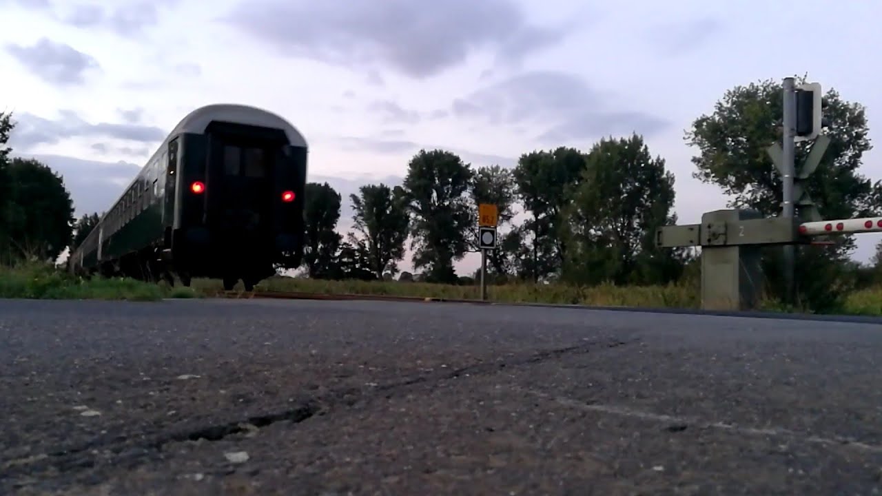 Sonderfahrt Westfalendampf am 08.09.18 BR 216 002 (Höhe Veert)