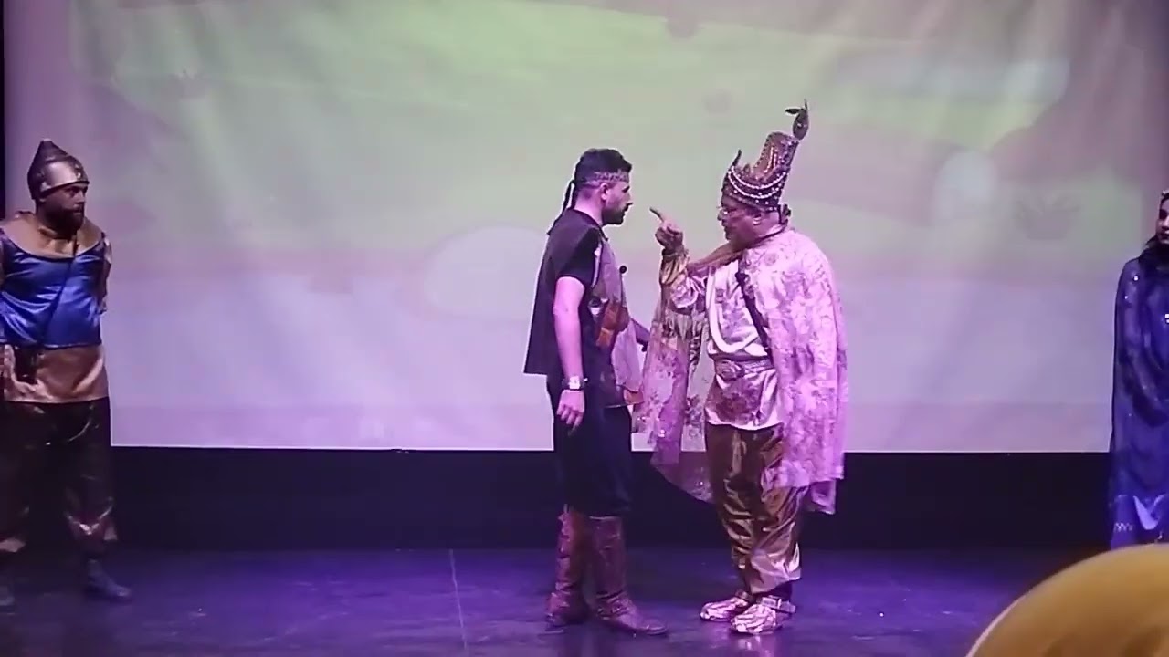 مسرحية القط ابو جزمة💥❤️حطوا لايك 👍 واشتركوا بالقناة👇💙✨ ساوا مشهد من مسلسل كريستال 😆😂