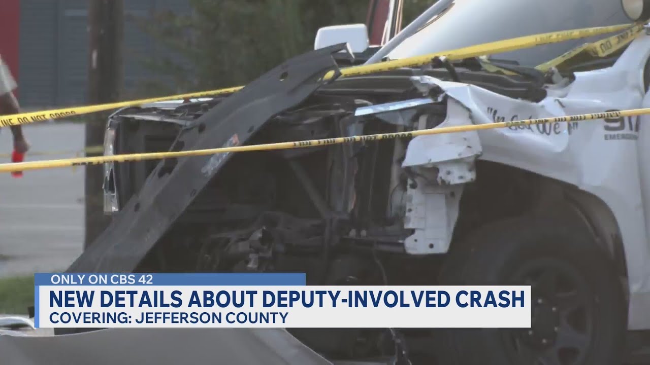 WATCH: Jefferson County deputy crashes into car