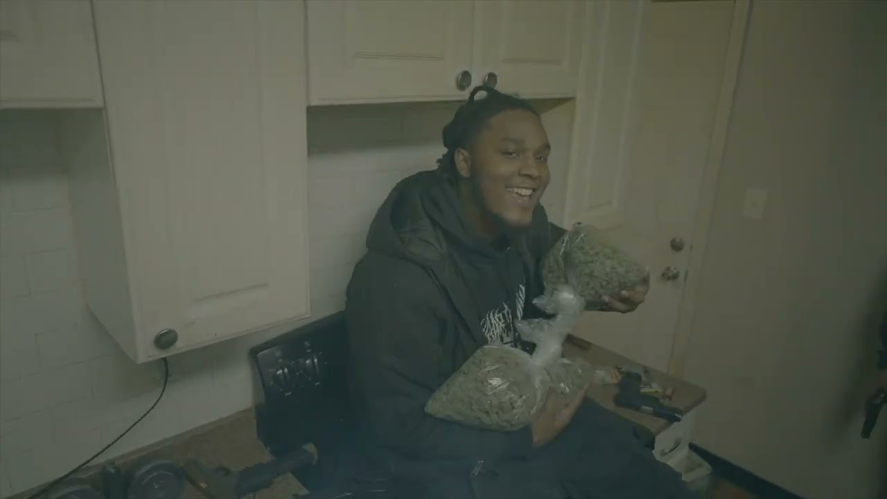 BabyJayy- Diamonds and Chandeliers (official video)