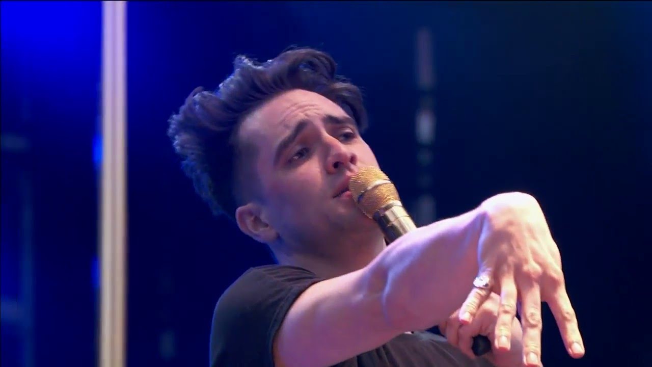 Panic! at the Disco - Miss Jackson Live MMMF 2016 (HD)