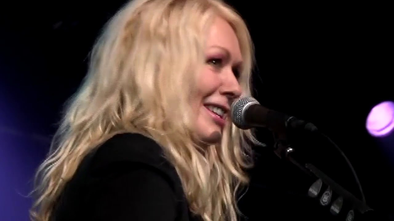 Nancy Wilson of Heart with Roadcase Royale - 