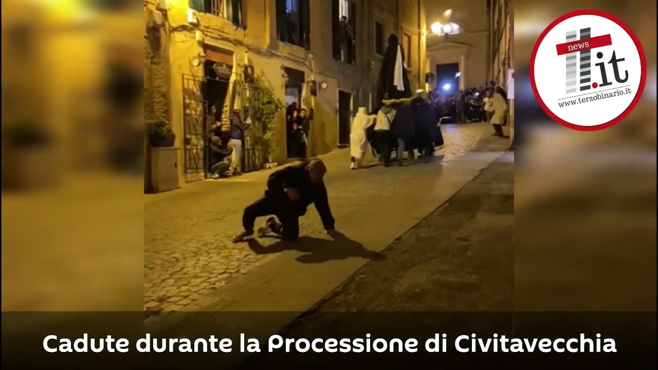 Cadute Processione Civitavecchia