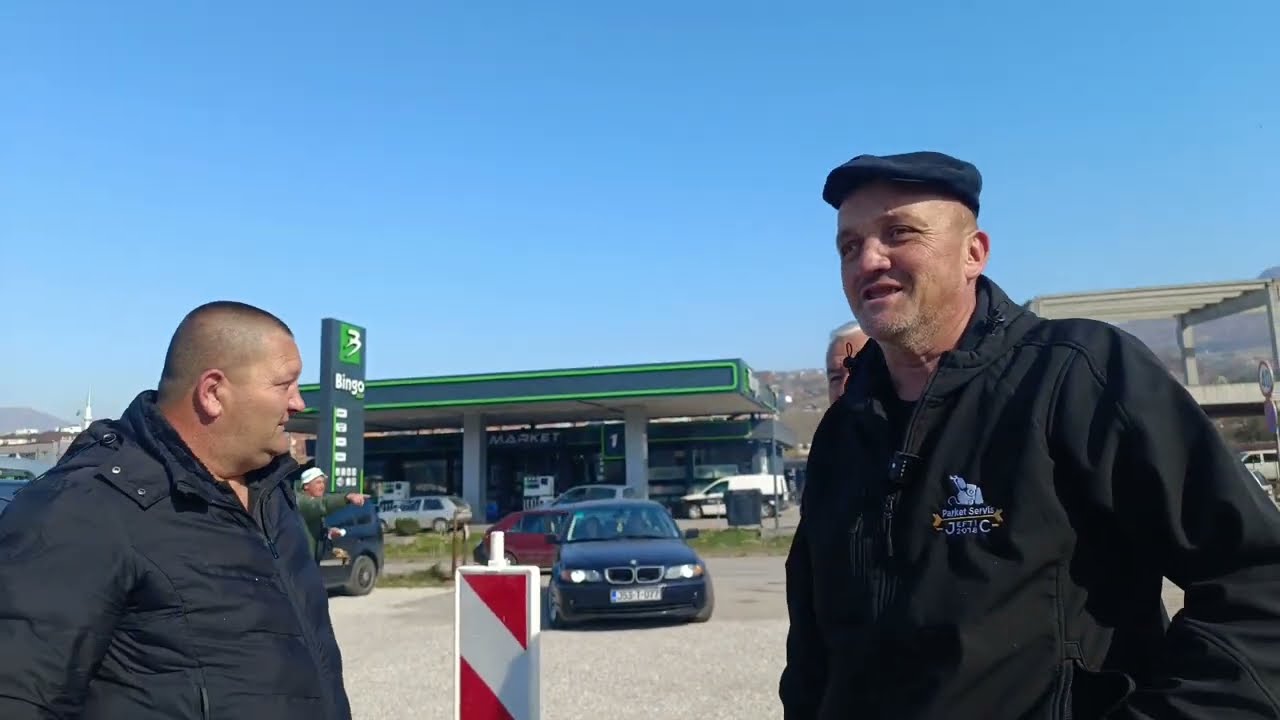 Najbolji krevet za điđi miđi je parket ( pod).