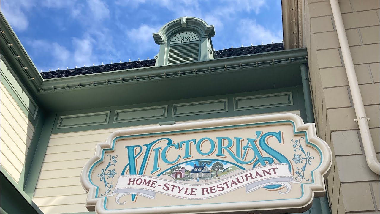 Disneyland Paris. Victoria ´sa Home-style Restaurant 🌸
