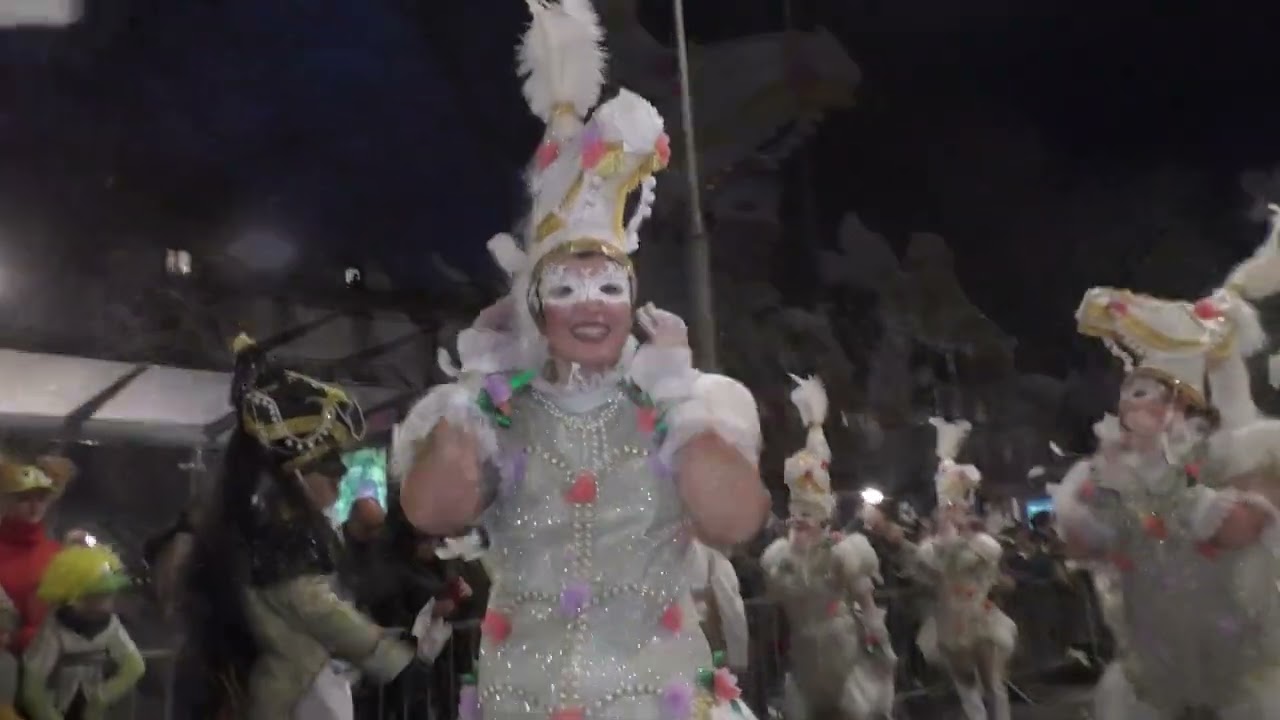 Fama en el desfile del Carnaval de Donostia 2025