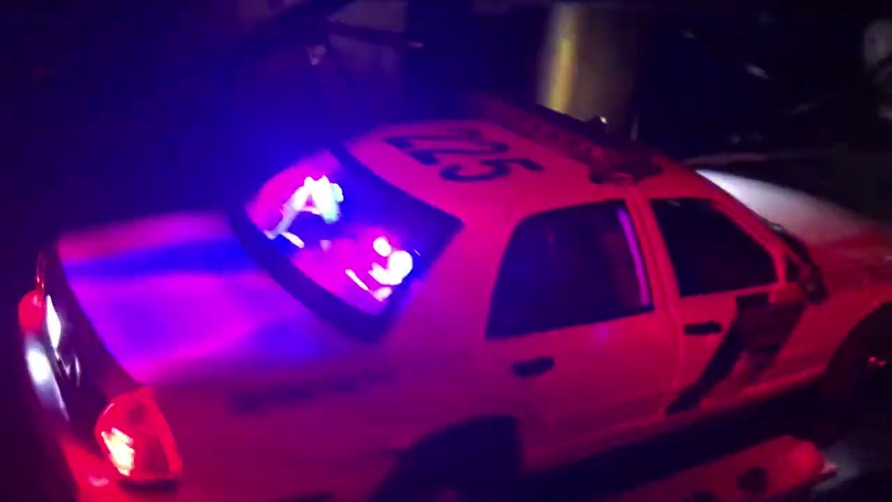 1/18 NJSP Ford Crown Victoria