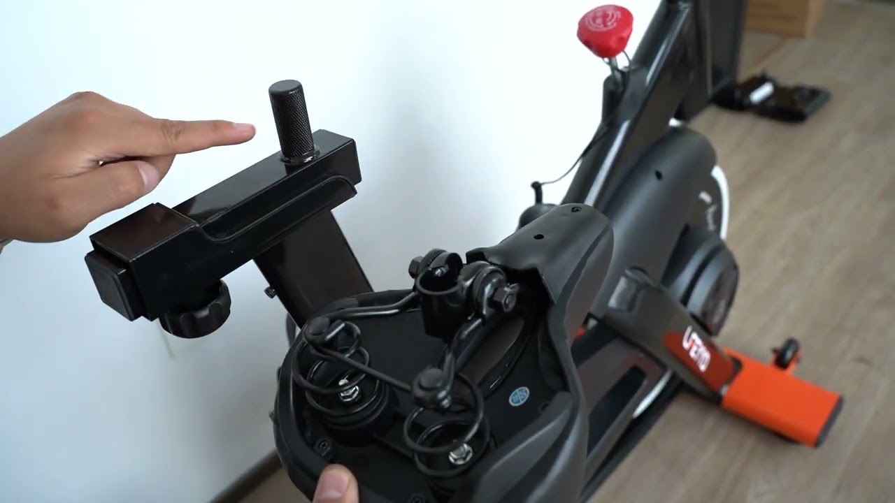 How to assemble the exercise bike D576?