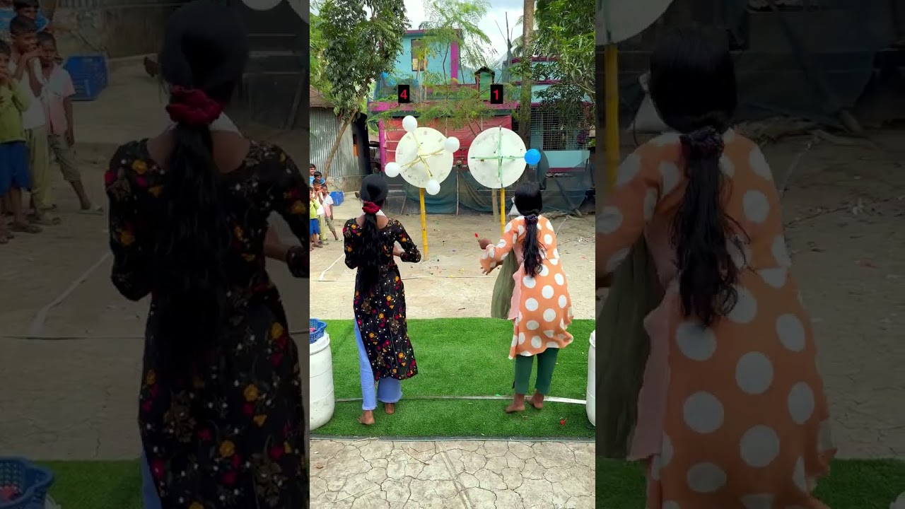 Two young girls of the village beat the game of intelligence. Let's see who won the attractive prize