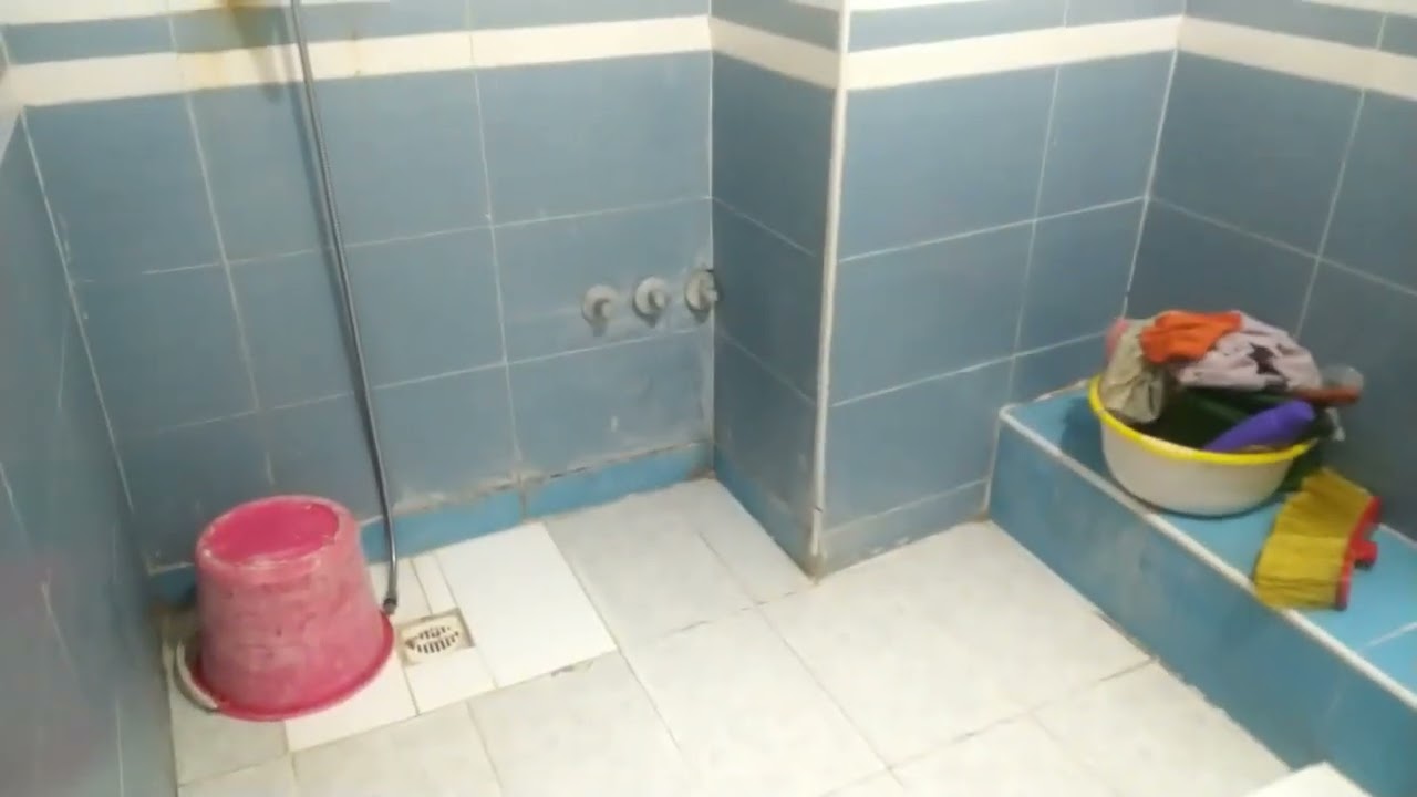 هوتة برطمة للبيع ممتازة الطابق الأول بي ثمن جد مناسب 29 مليون فاطمة الزهراء مديونة