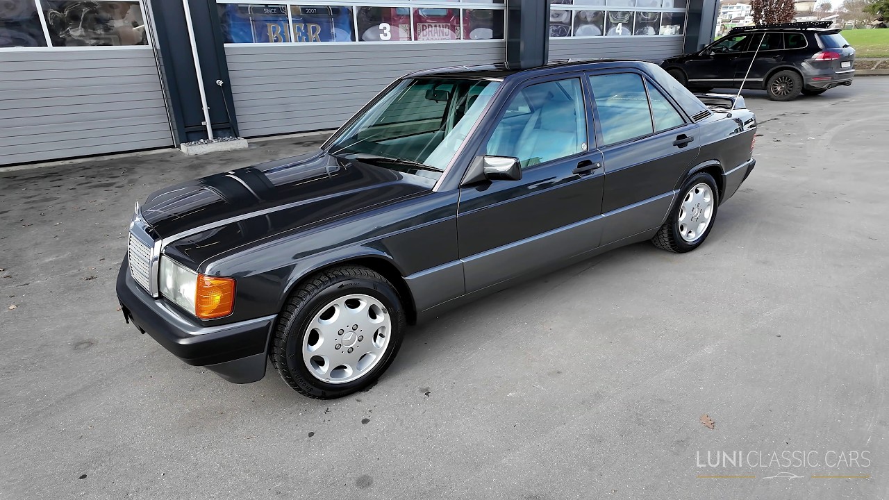 1992 Mercedes Benz 190E 2.3 Walkaround, Startup and Sound