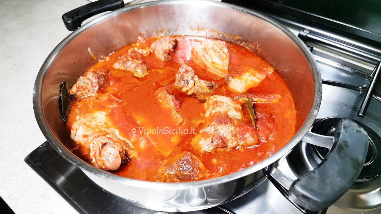 Carne al sugo della domenica