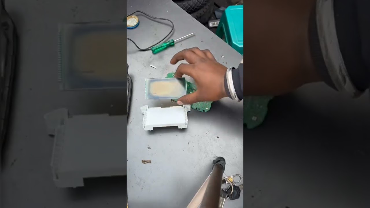 Suzuki Gixxer Display Change | Digital Meter Replacement Full ProcessSuzuki Gixxer Meter Display Rep