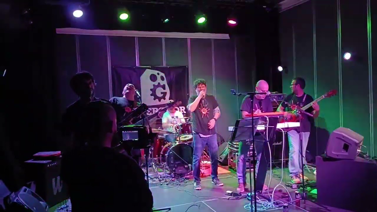 Gigapollos del Bosque - Musikomuna