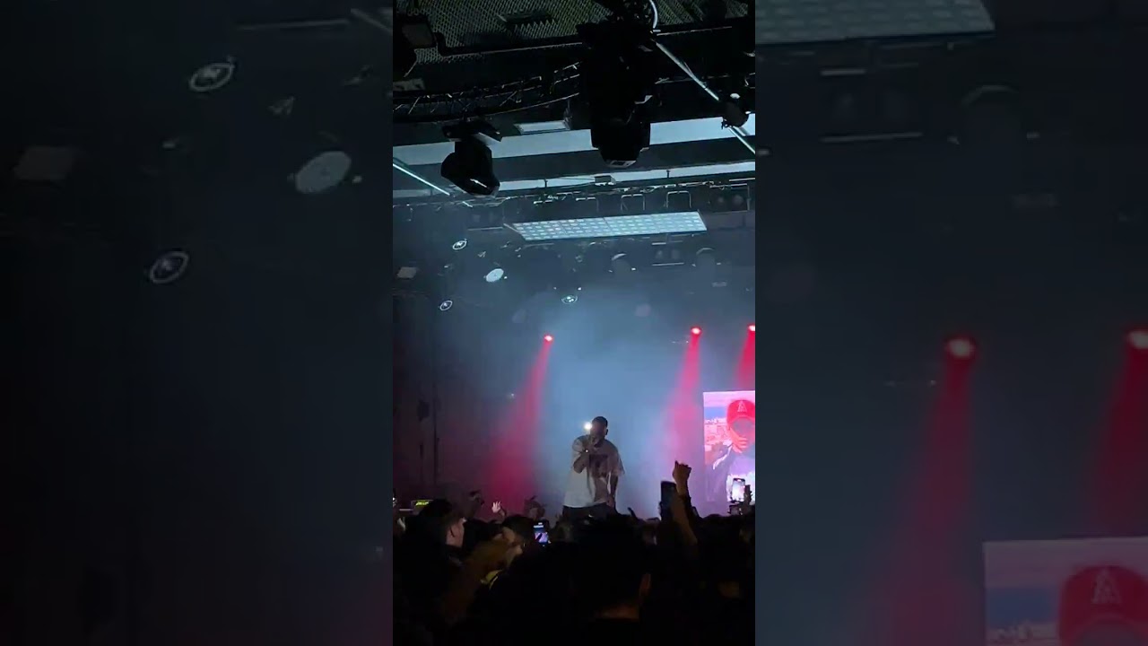 HOTTEST.YOUNG.MEN.in.BIZNESS - EN DIRECTO