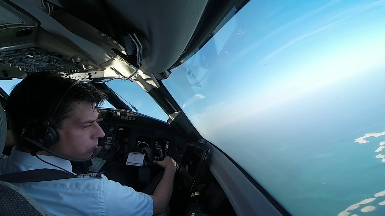 Airline Pilot Cockpit View (7): DUBAI Intl. DXB
