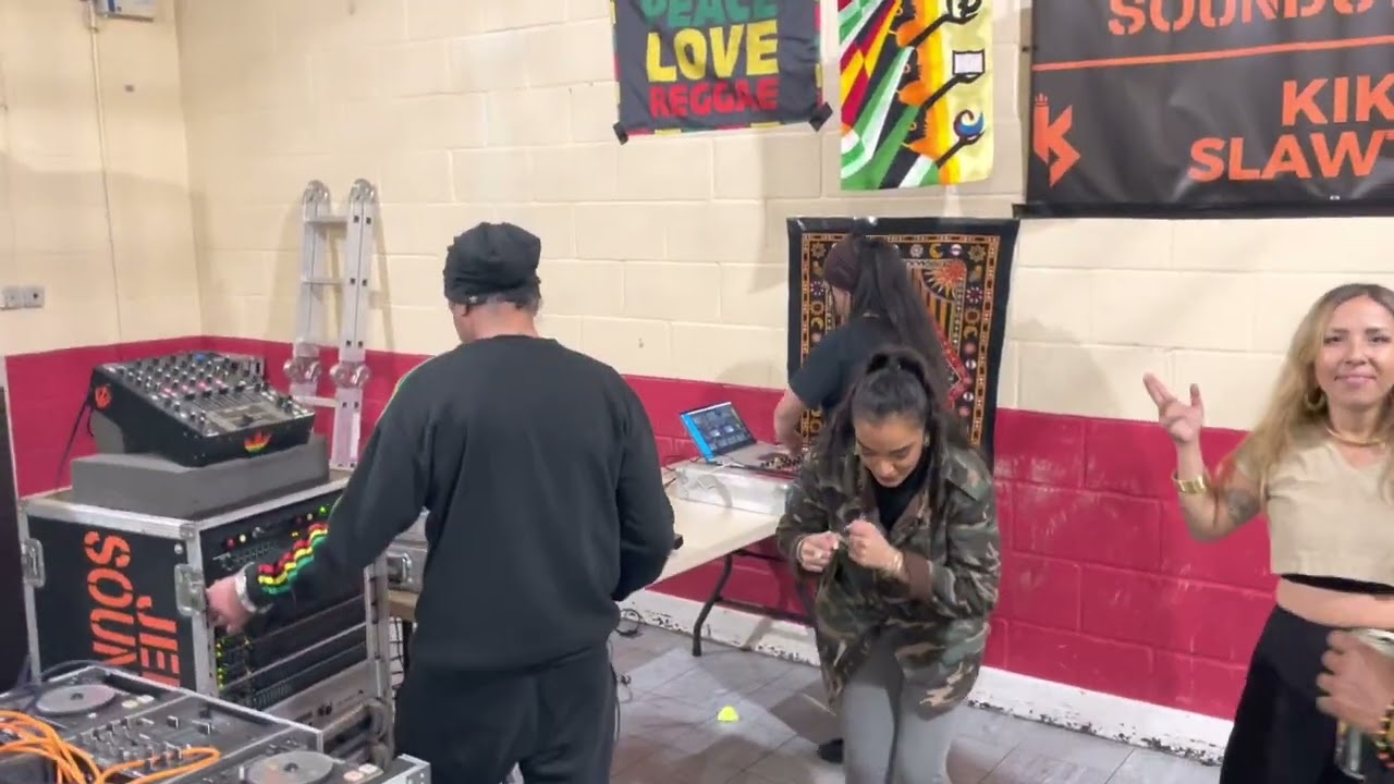 Kiki Slawter playing Dub Dynasty - Likkle Zion @ Upton Lea Community Centre 04/02/23