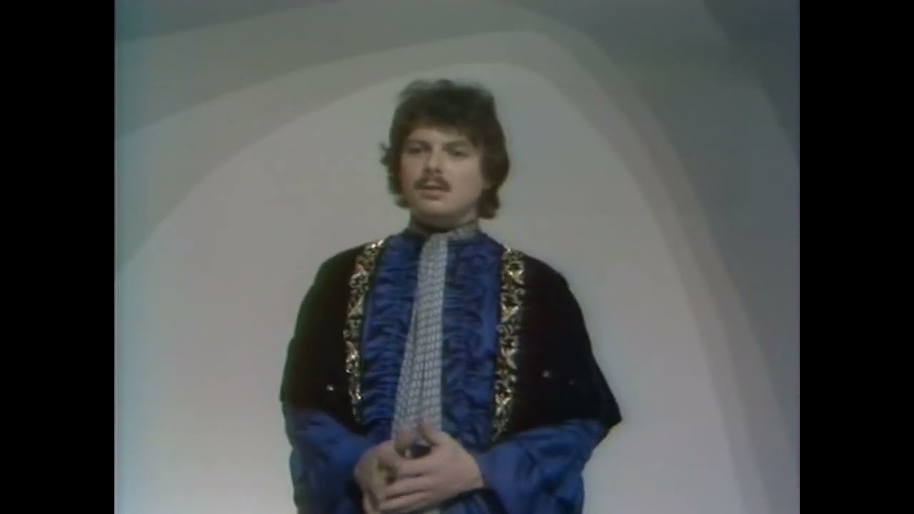 Scott McKenzie  - San Francisco  - 1967 ( 720p )
