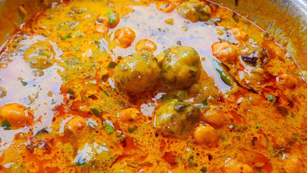 मज़ेदार टेस्टी पालक मटर पकोड़े की कढ़ी ll methi matar - winter special recipe
